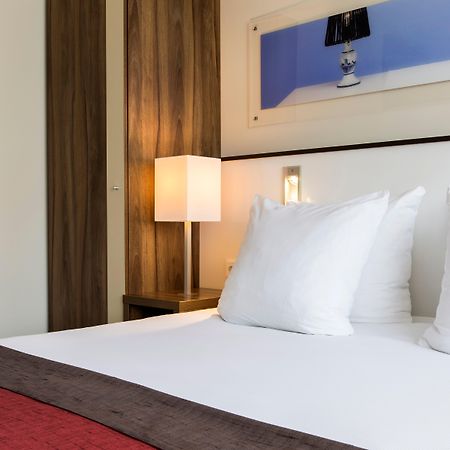 Holiday Inn Eindhoven Centre By Ihg Exterior foto