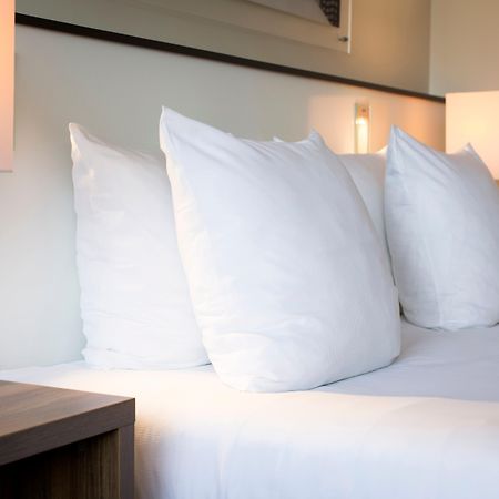 Holiday Inn Eindhoven Centre By Ihg Exterior foto