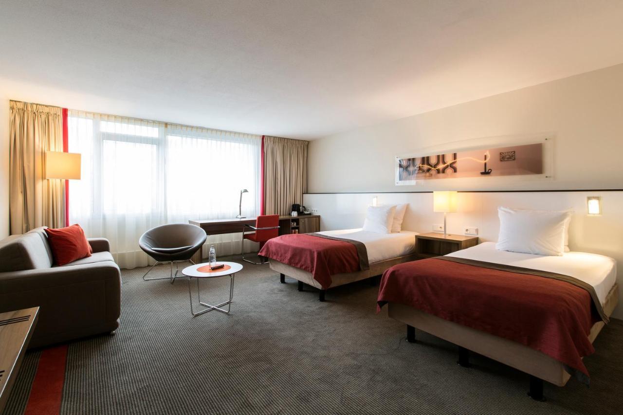 Holiday Inn Eindhoven Centre By Ihg Exterior foto