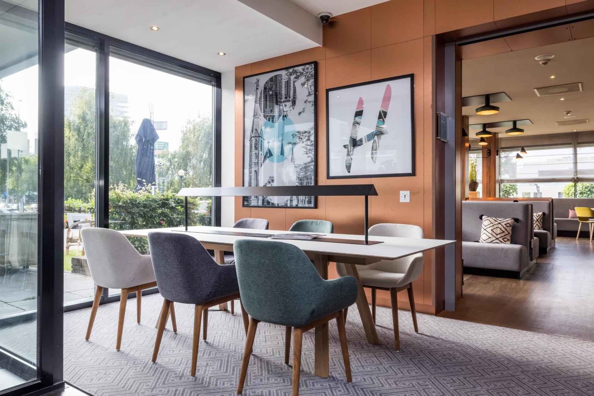 Holiday Inn Eindhoven Centre By Ihg Exterior foto